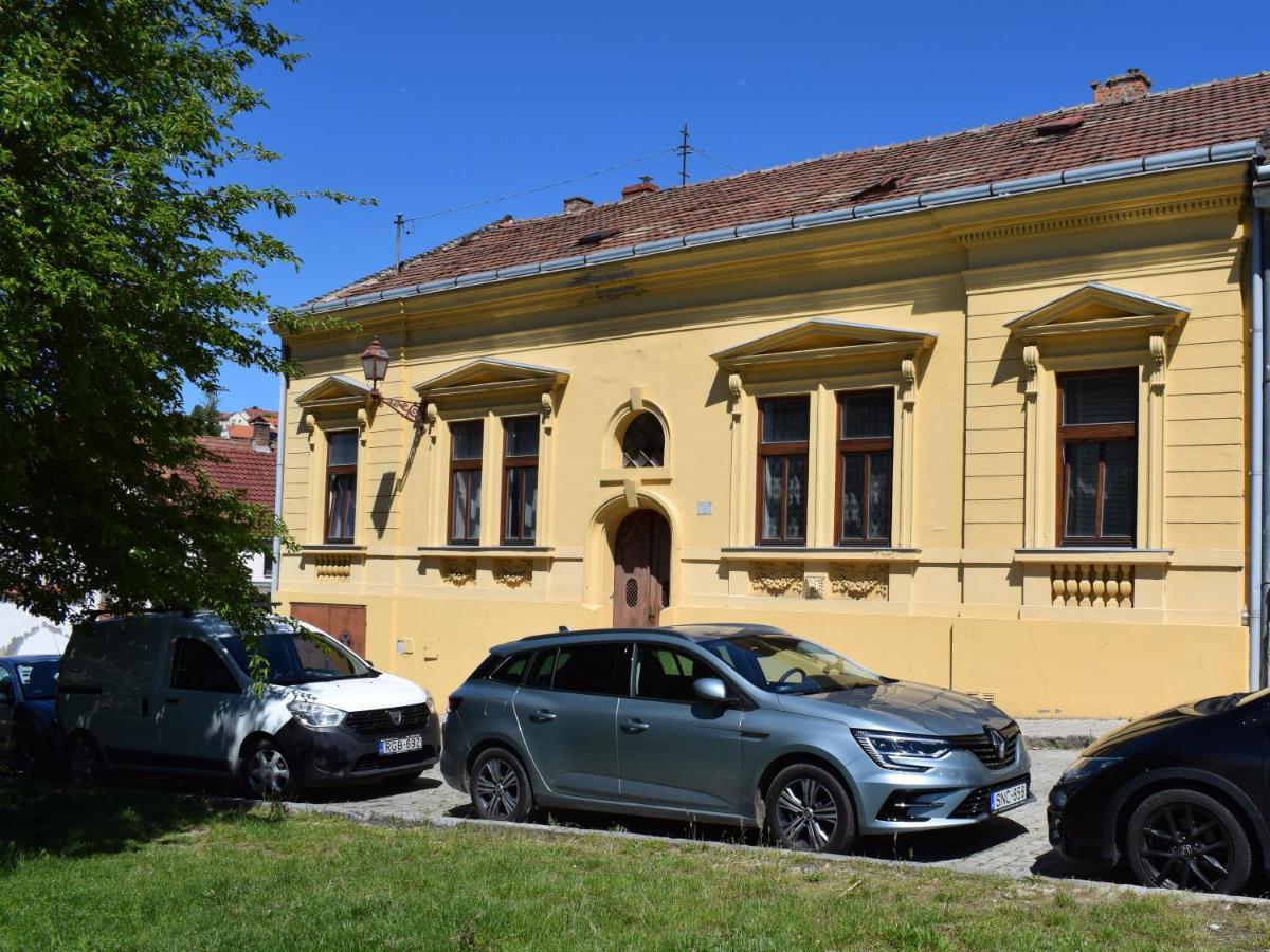 Malomszeg Apartman 2 Πετς Εξωτερικό φωτογραφία